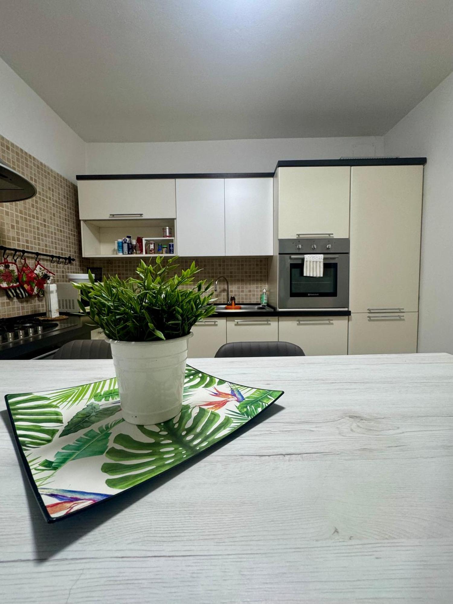 Casa Alessio - Elegante Appartamento Nel Cuore Di Cesano Maderno Dış mekan fotoğraf
