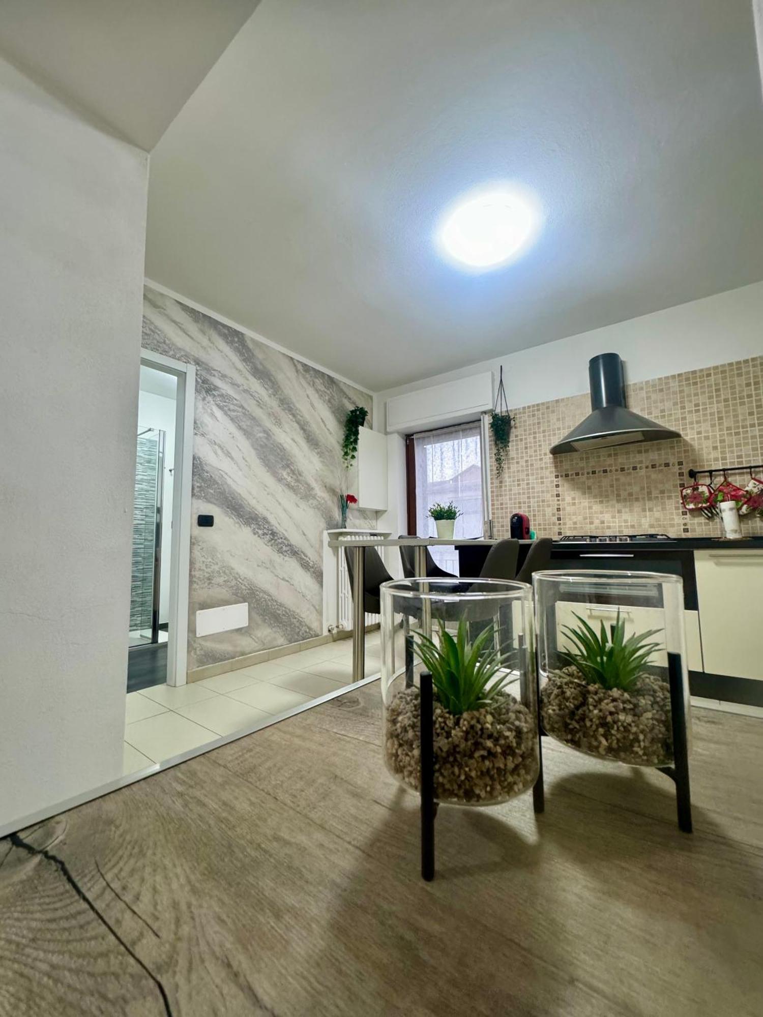 Casa Alessio - Elegante Appartamento Nel Cuore Di Cesano Maderno Dış mekan fotoğraf